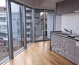 JR東海道・山陽本線 西大路駅 徒歩13分の賃貸マンション 7階1LDKのリビング/ダイニング