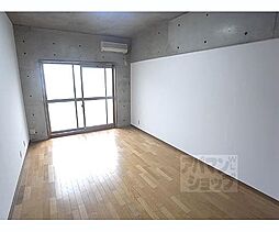 ラ・ヴィル・フルール 303 3階1Kのリビング/ダイニング