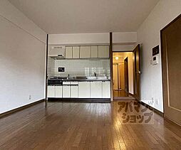 クリアサガ嵐山 102 1階2LDKのリビング/ダイニング