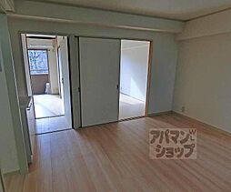 居間
