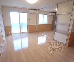 ルーチェ嵯峨 101 1階1LDKのリビング/ダイニング