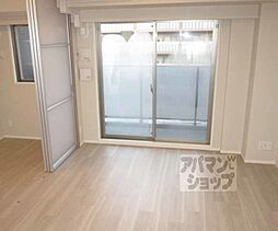 JR東海道・山陽本線 西大路駅 徒歩5分の賃貸マンション 2階1LDKのリビング/ダイニング