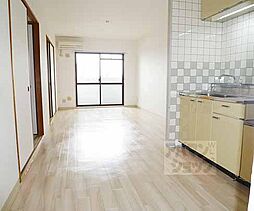 JR東海道・山陽本線 桂川駅 徒歩10分の賃貸マンション 3階3LDKのリビング/ダイニング