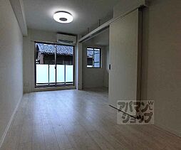 ソルテラス嵯峨嵐山 102 1階1LDKのリビング/ダイニング