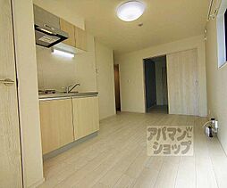 アミティア円町 101 1階1DKのリビング/ダイニング