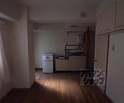 今出川マンション 105 1階1Kのリビング/ダイニング