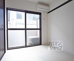 京阪本線 神宮丸太町駅 徒歩10分の賃貸アパート 2階1Kのリビング/ダイニング