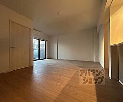 京都市営烏丸線 烏丸御池駅 徒歩7分の賃貸マンション 4階1SLDKのリビング/ダイニング