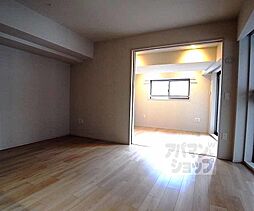 京都市営烏丸線 烏丸御池駅 徒歩5分の賃貸マンション 2階1SLDKのリビング/ダイニング