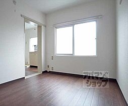 京阪本線 神宮丸太町駅 徒歩1分の賃貸マンション 4階2DKのリビング/ダイニング