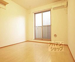 京阪本線 神宮丸太町駅 徒歩5分の賃貸マンション 2階1Kのリビング/ダイニング