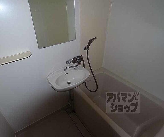浴室