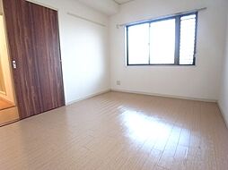 グリーンハイツ白壁 4階3LDKのリビング/ダイニング