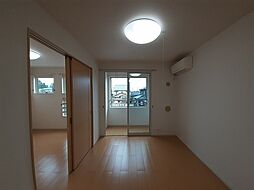 ジェルメ・ロ−ズII 204 2階2DKのリビング/ダイニング