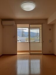 サウス・アヴェニューA 102 1階ワンルームのリビング/ダイニング