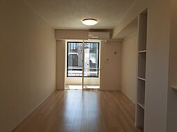 リサイア　B 102 1階1LDKのリビング/ダイニング