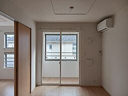 アクア・リヴェール村国　I 203 2階2DKのリビング/ダイニング