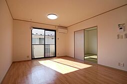 エルパレス江端　B棟 201 2階2LDKのリビング/ダイニング