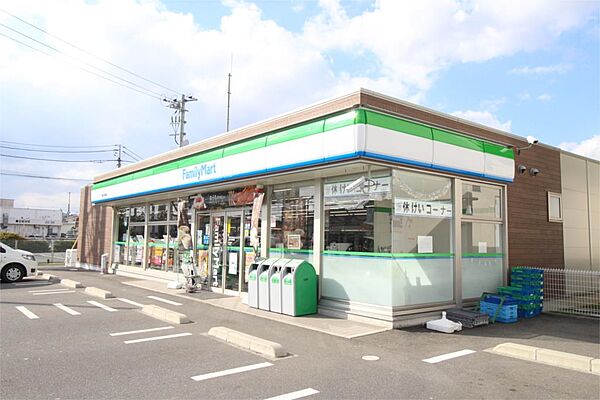 画像23:ファミリーマート 下関小月茶屋店（961m）