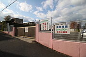 泉幼稚園（245m）