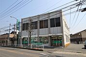 山口銀行小月支店（518m）