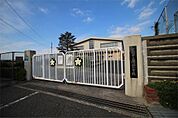 下関市立関西小学校（703m）