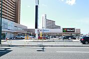 マルショク東駅店（419m）