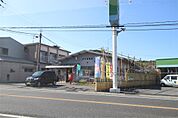 黒井郵便局（498m）