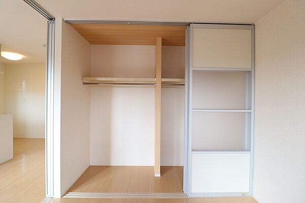 apartment 茨城県常総市内守谷町きぬの里2丁目5-6
内守谷町きぬの里の賃貸情報を見る
物件地図