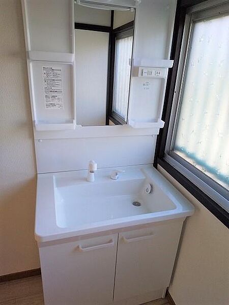 detached 茨城県守谷市本町907-6

地図を見る