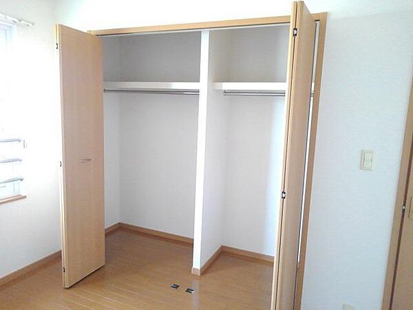 apartment 茨城県下妻市坂本新田9-1
坂本新田の賃貸情報を見る
物件地図