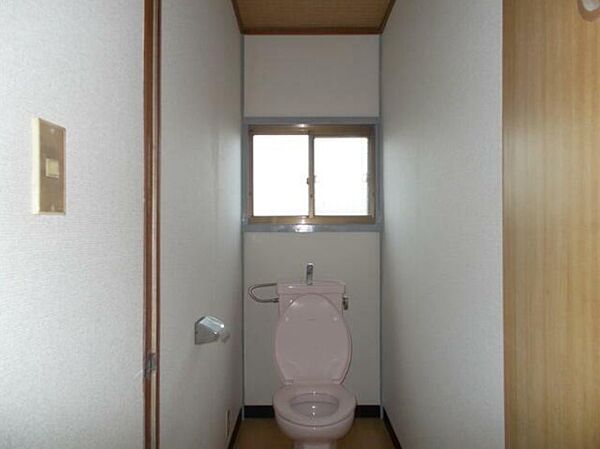 detached 茨城県常総市豊岡町1160-39

地図を見る