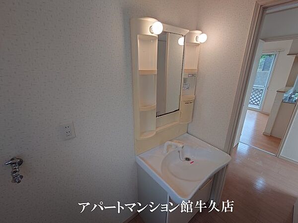 detached 茨城県牛久市上柏田3丁目28-3
上柏田の賃貸情報を見る
物件地図