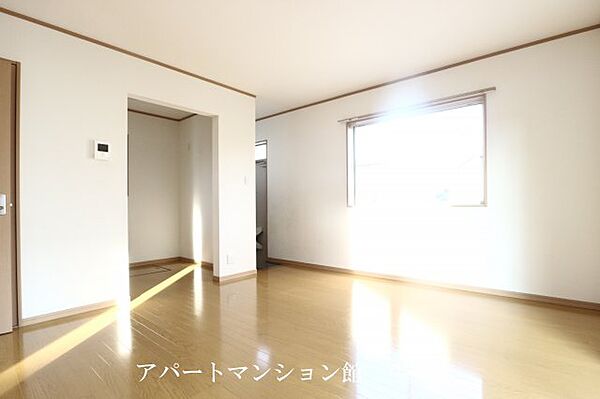 detached 茨城県牛久市上柏田2丁目21-33

地図を見る