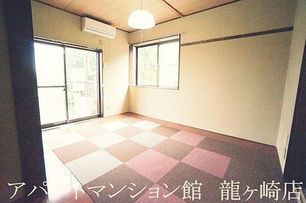 apartment 茨城県稲敷市月出里565-90
月出里の賃貸情報を見る
物件地図