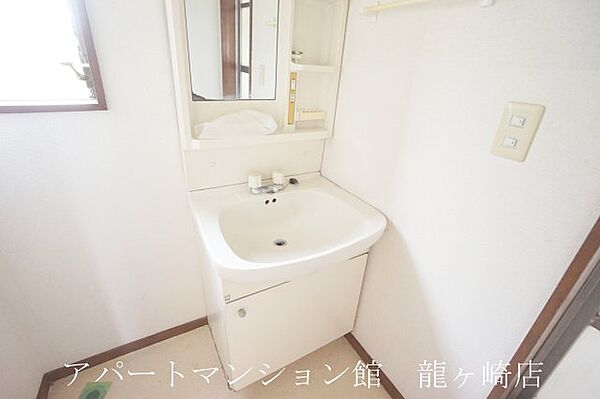 detached 茨城県稲敷市佐倉1358-17
佐倉の賃貸情報を見る
物件地図