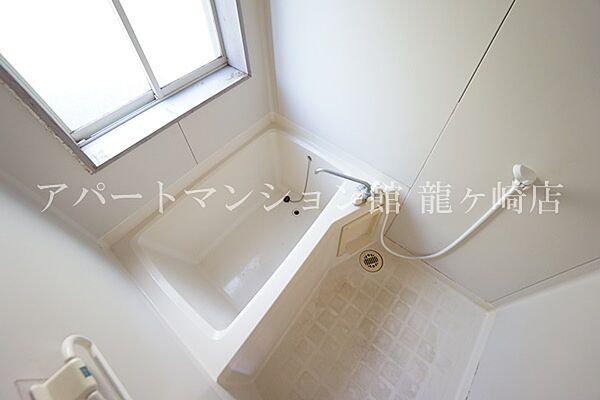 apartment 茨城県稲敷市中山4966-2
中山の賃貸情報を見る
物件地図