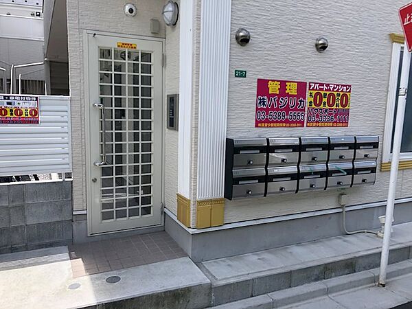 建物エントランス