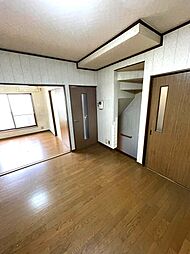 居間