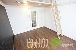 居間