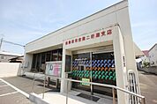 銀行「徳島信用金庫二軒屋支店まで730m」徳島信用金庫二軒屋