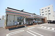 コンビニ「セブンイレブン徳島昭和町店まで417m」