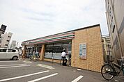 コンビニ「セブンイレブン徳島本町2丁目店まで409m」