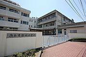 小学校「徳島市立論田小学校まで578m」
