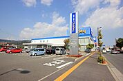 ドラッグストア 「ドラッグストアチャーリー沖浜店まで935m」