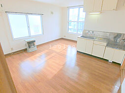 第5司レジデンス 201 2階2LDKのリビング/ダイニング