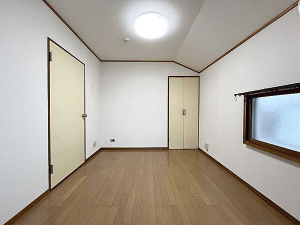 寝室を拡大表示