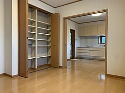 居間