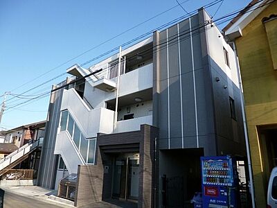 外観：★人気の聖蹟桜ヶ丘駅へ徒歩5分で、閑静な住宅街ですよ★