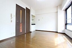 京王線 調布駅 徒歩2分の賃貸マンション 4階ワンルームのリビング/ダイニング